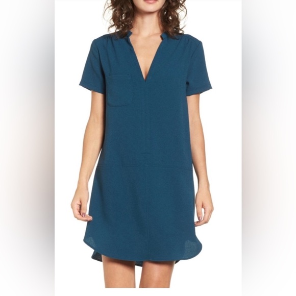 Lush Dresses & Skirts - Lush Hailey Crepe Dress size Medium
